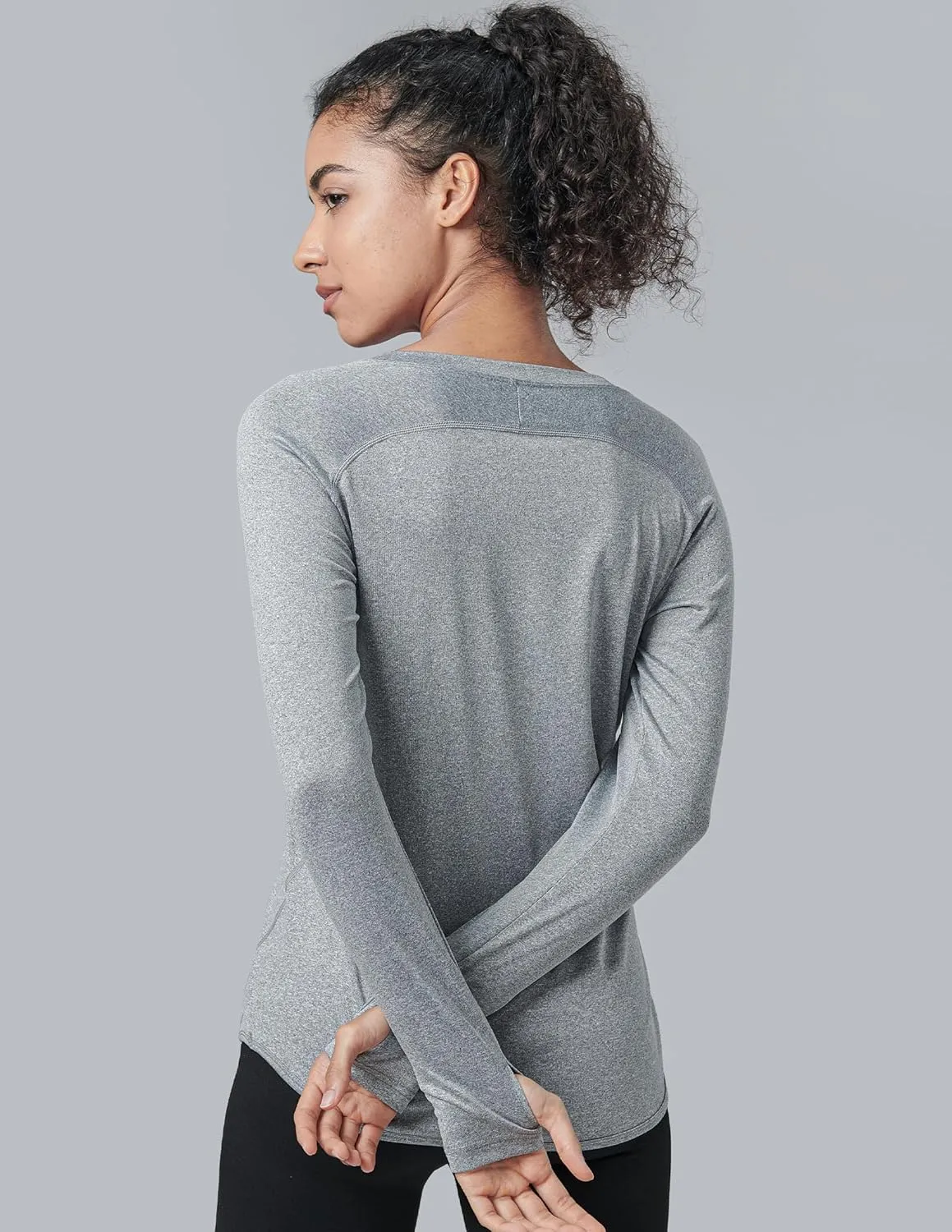 4-Pack: Womens Long Sleeve Athletic Tops with Thumb Holes  Dry Fit Active Crewneck Workout Tees