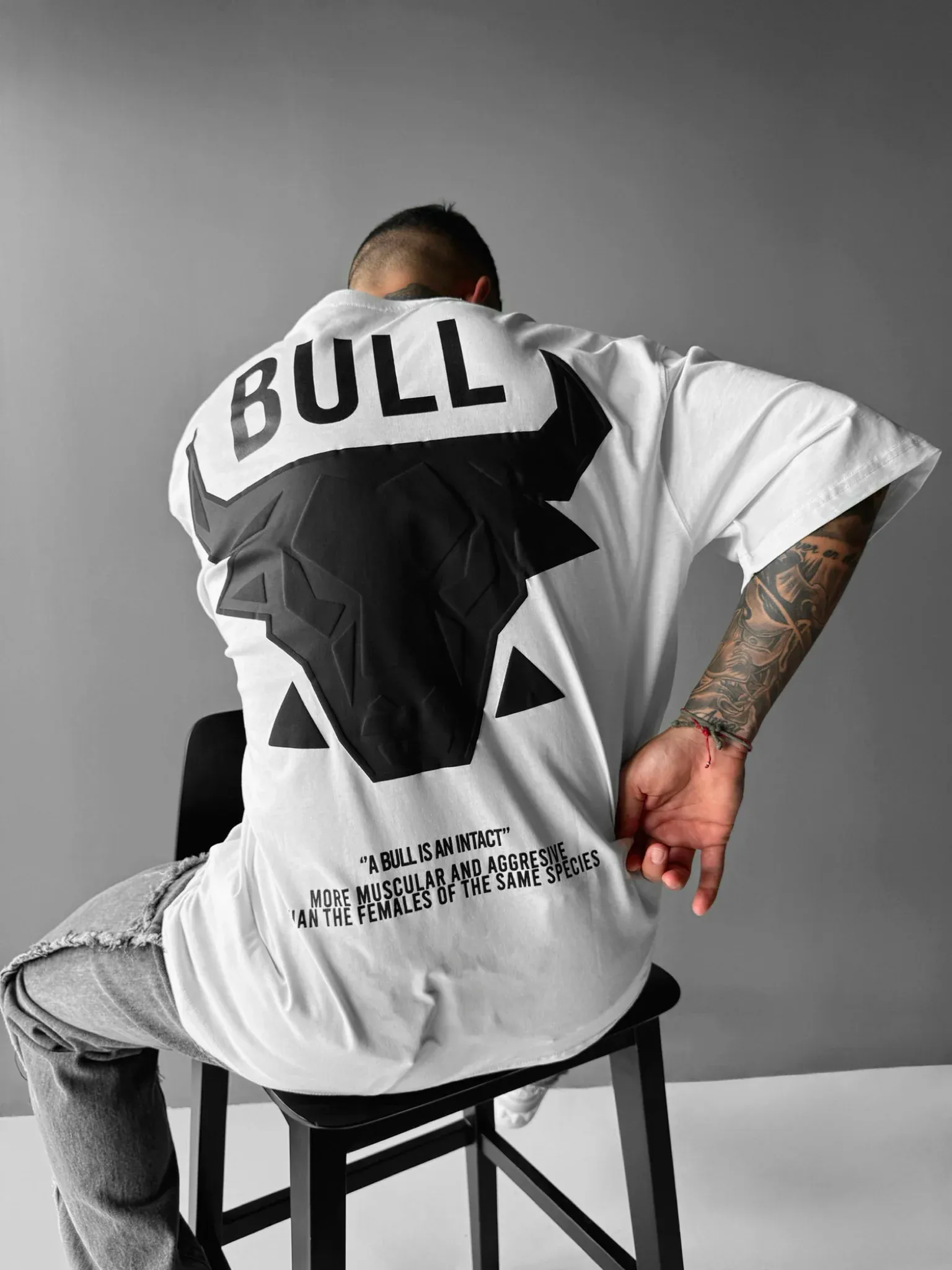 The BULL - White Black - Oversized T Shirt