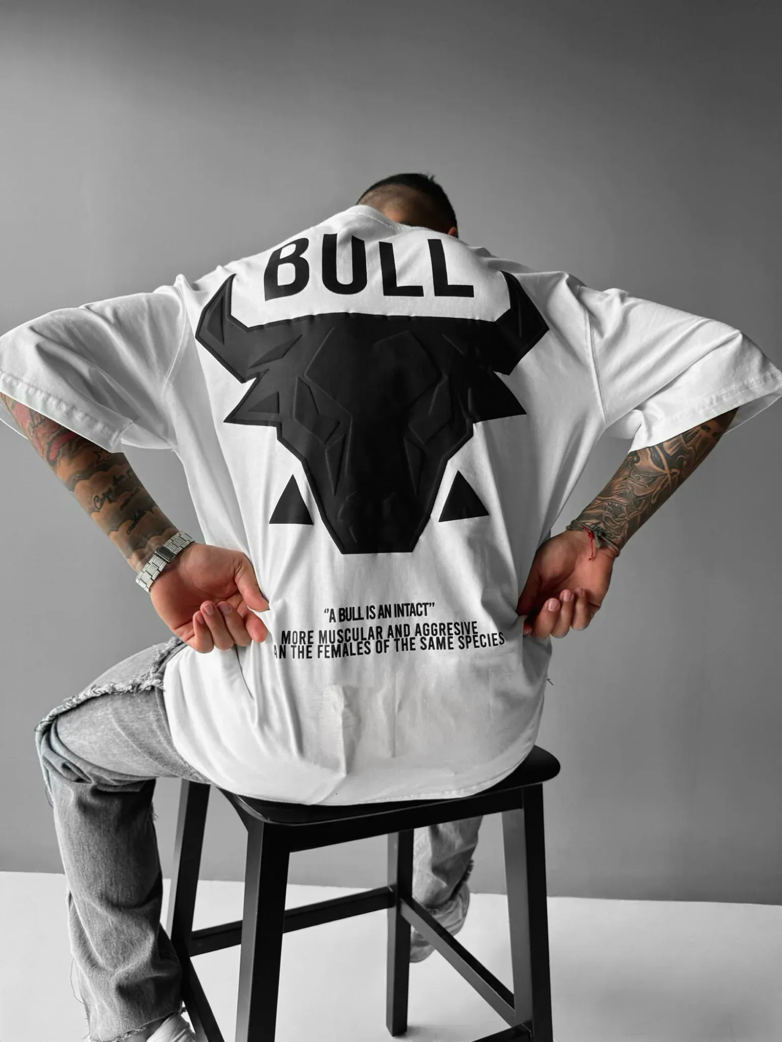 The BULL - White Black - Oversized T Shirt